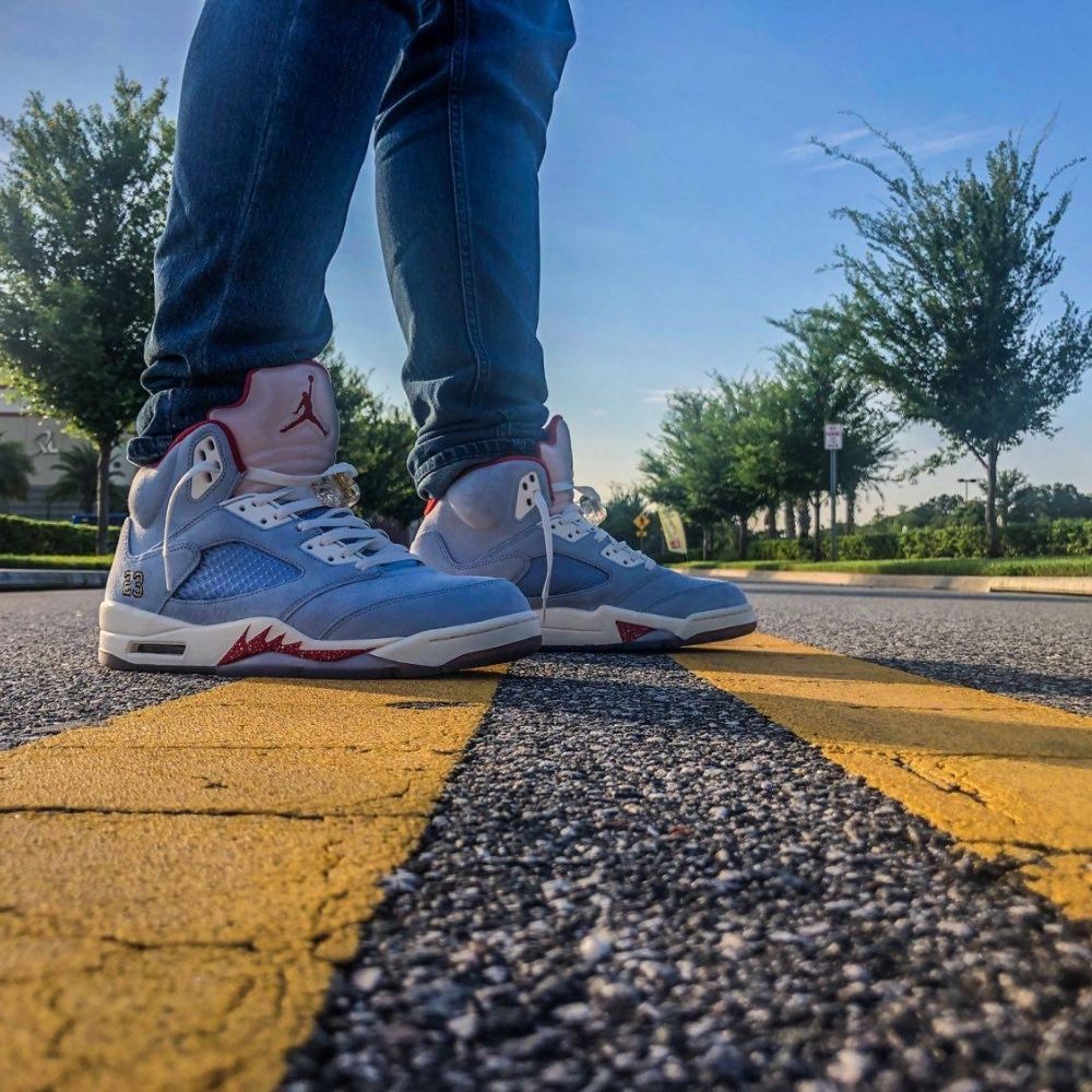 Air Jordan 5 Retro x Trophy Room Ice Blue
