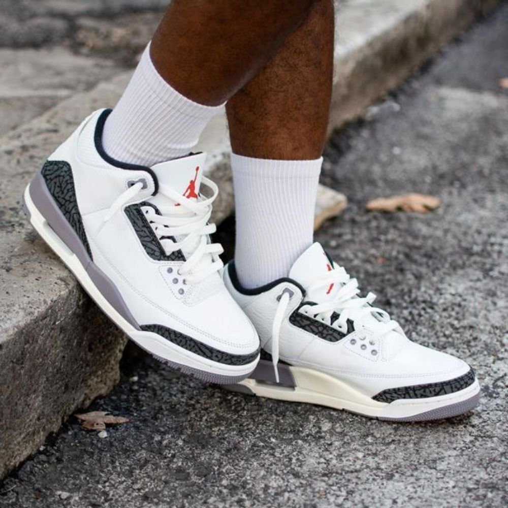 Air Jordan 3 Cement Grey